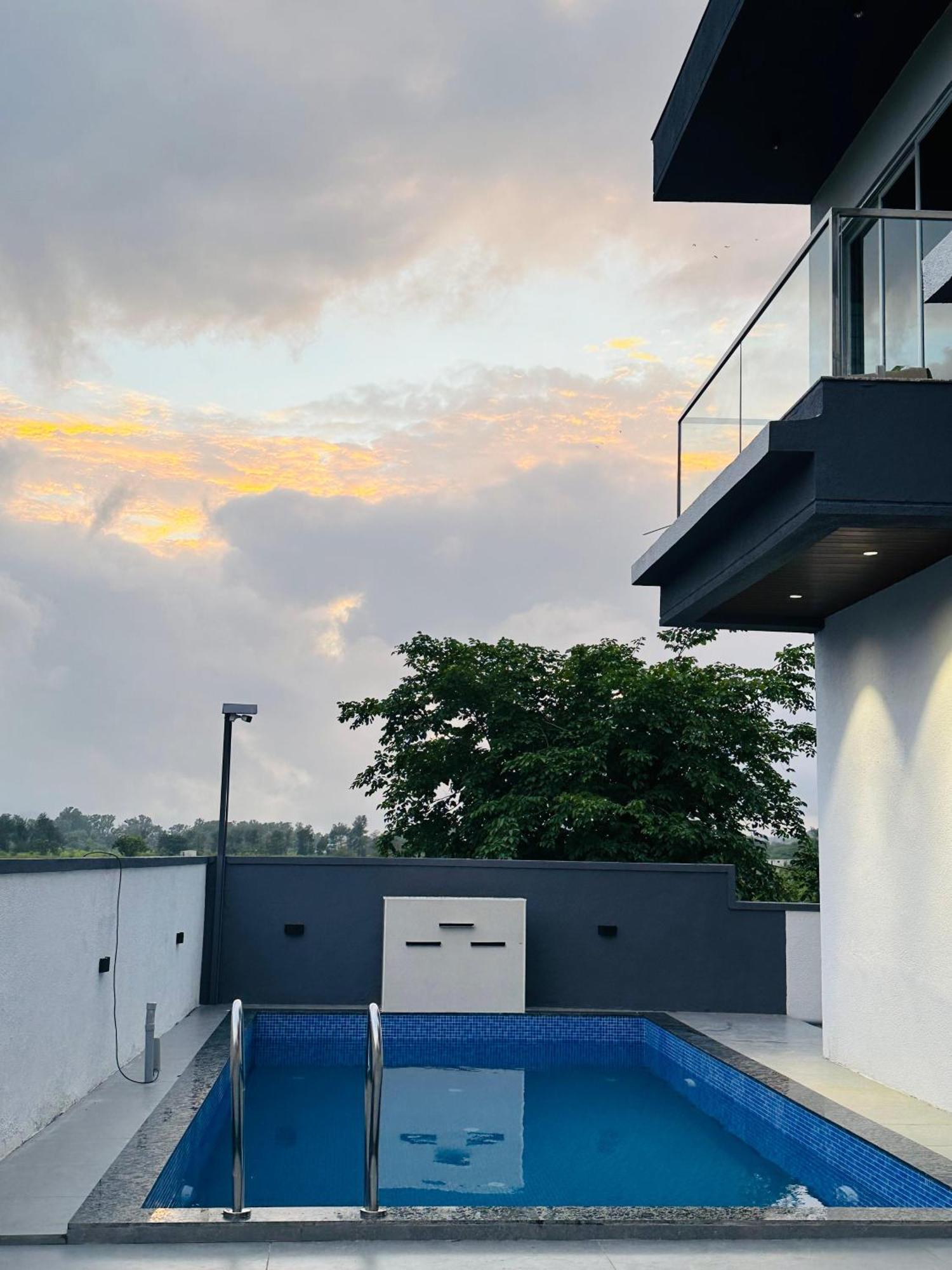 Sara Villa Lonavla Exterior foto